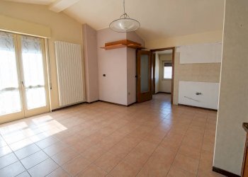 Foto 2 - Two-room apartment via Santela
 
1, Esine - photo 2