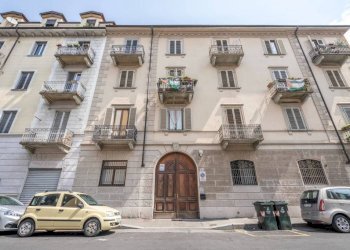 Facciata - Appartamento via Mongrando, 28, Torino (zona Vanchiglietta) - foto 1