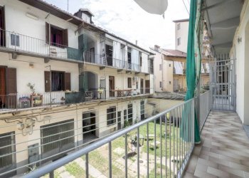 Balcone - Appartamento via Mongrando, 28, Torino (zona Vanchiglietta) - foto 29