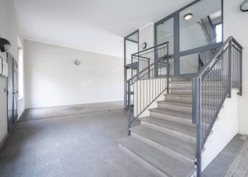 Interno palazzo - Appartamento via Andorno, 46, Torino (zona Vanchiglietta) - foto 3