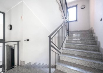 Interno palazzo - Appartamento via Andorno, 46, Torino (zona Vanchiglietta) - foto 5