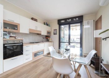 Cucina - Appartamento via Andorno, 46, Torino (zona Vanchiglietta) - foto 7