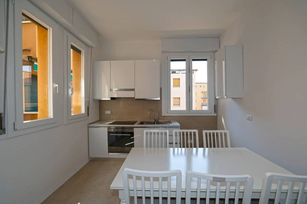 Cucina - Appartamento via Riva di Reno, 56, Bologna (zona Centro Storico) - foto 2
