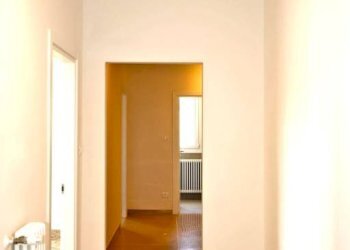 Corridoio - Appartamento via Riva di Reno, 56, Bologna (zona Centro Storico) - foto 11