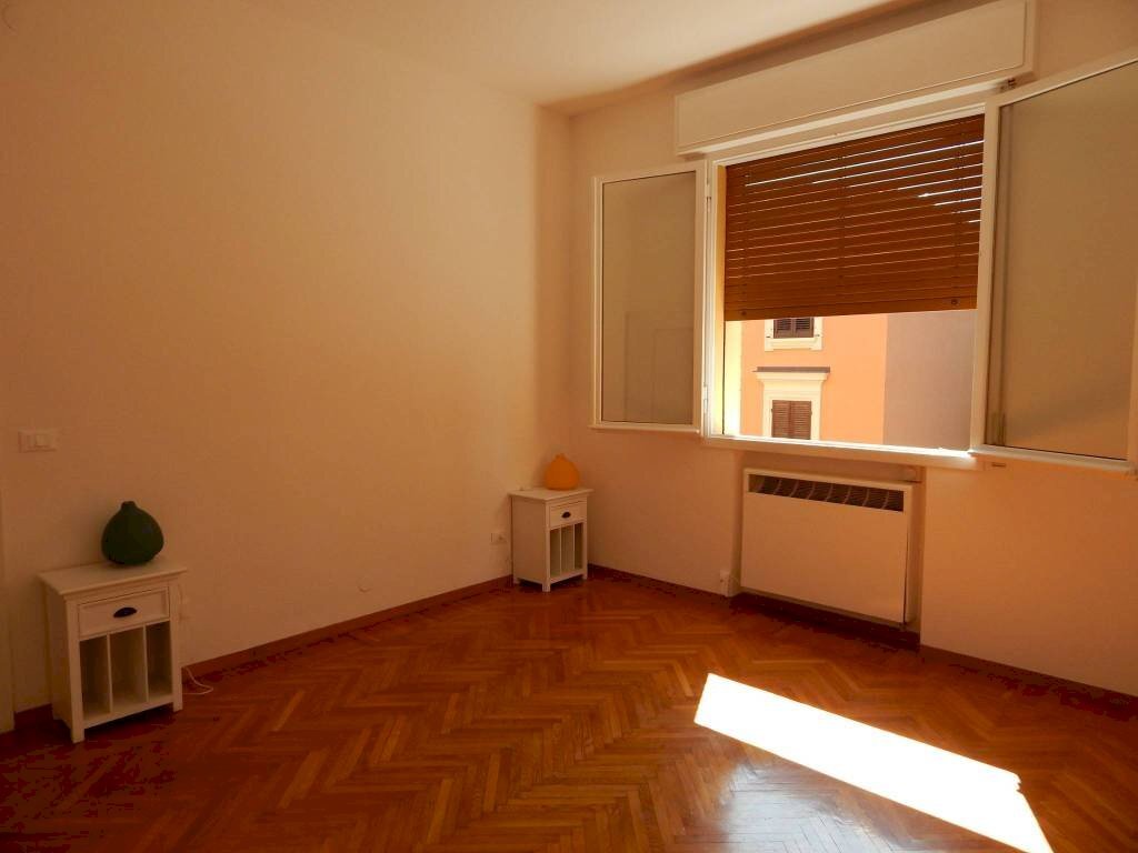 Camera da letto - Terreno non edificabile via dell'Isonzo, Bologna (zona Costa Saragozza) - foto 1