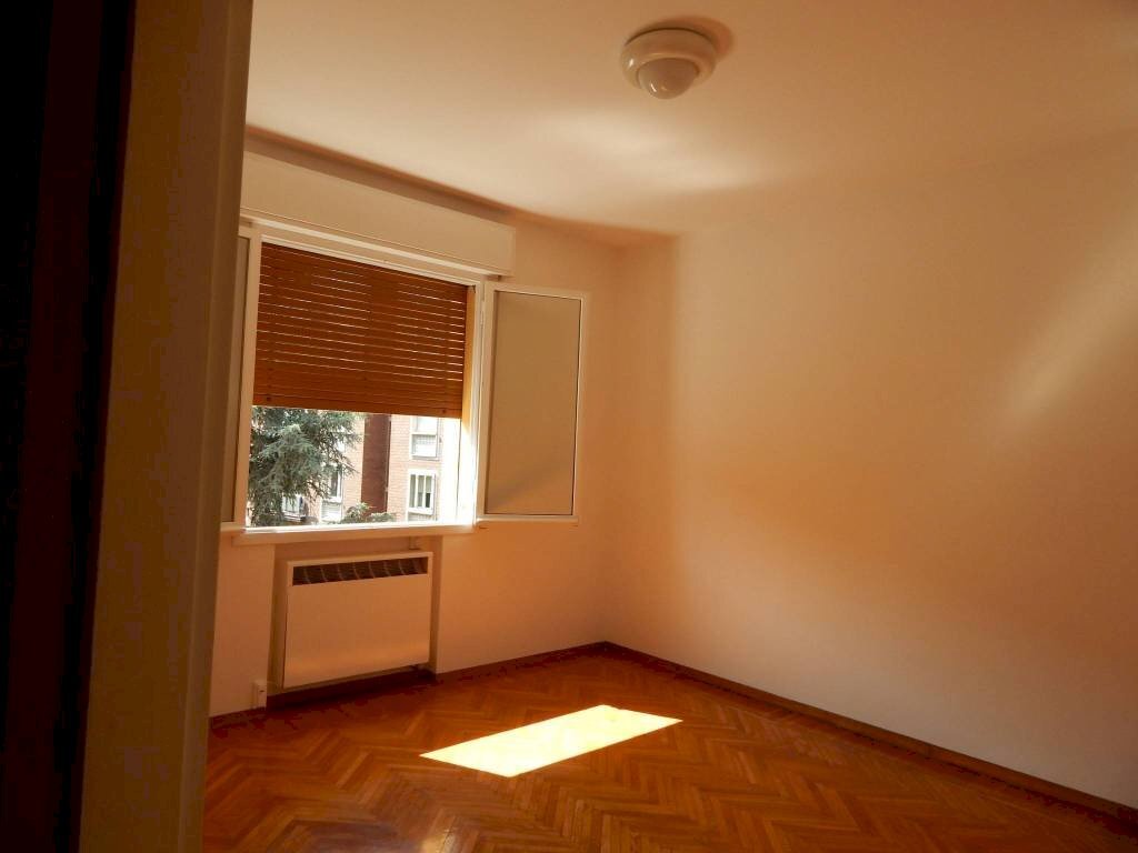 Camera da letto - Terreno non edificabile via dell'Isonzo, Bologna (zona Costa Saragozza) - foto 2