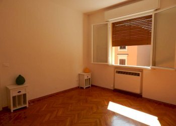 Camera da letto - Non-buildable land via dell'Isonzo, Bologna (neighborhood Costa Saragozza) - photo 1