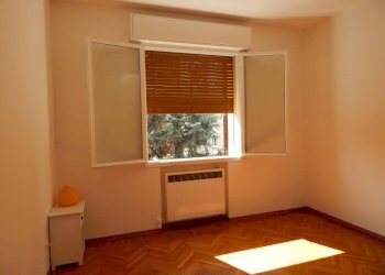 Camera da letto - Non-buildable land via dell'Isonzo, Bologna (neighborhood Costa Saragozza) - photo 3