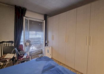 Camera da letto - Trilocale via Michele Coppino, 87, Torino (zona Borgo Vittoria) - foto 11