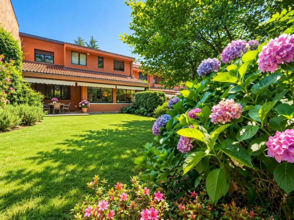 Giardino - Terraced Villa via Francesco Agello, 15, Varese (neighborhood Lissago) - photo 1