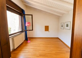 Camera da letto - Terraced Villa via Francesco Agello, 15, Varese (neighborhood Lissago) - photo 24