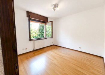 Camera da letto - Terraced Villa via Francesco Agello, 15, Varese (neighborhood Lissago) - photo 26