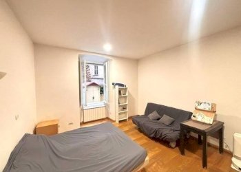 Camera da letto - Trilocale corso Ugo Bassi, Genova (zona Lagaccio) - foto 4
