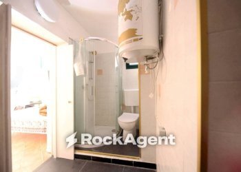 Bagno - Magazzino via Chiaravagna, 108 R, Genova (zona Sestri Ponente) - foto 5