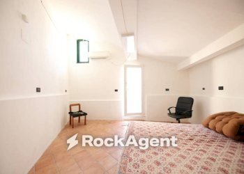 Camera da letto - Magazzino via Chiaravagna, 108 R, Genova (zona Sestri Ponente) - foto 16