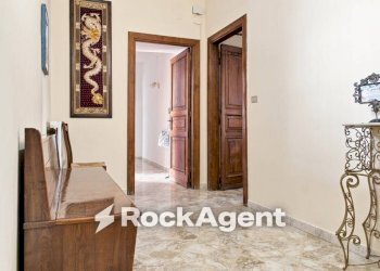 Corridoio - Apartment via Raffaele Baldi, 68, Cava de' Tirreni - photo 9