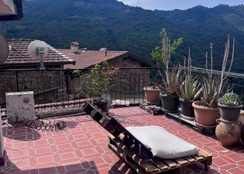 Three-room apartment Apricale - photo 2