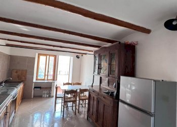 Three-room apartment Apricale - photo 9