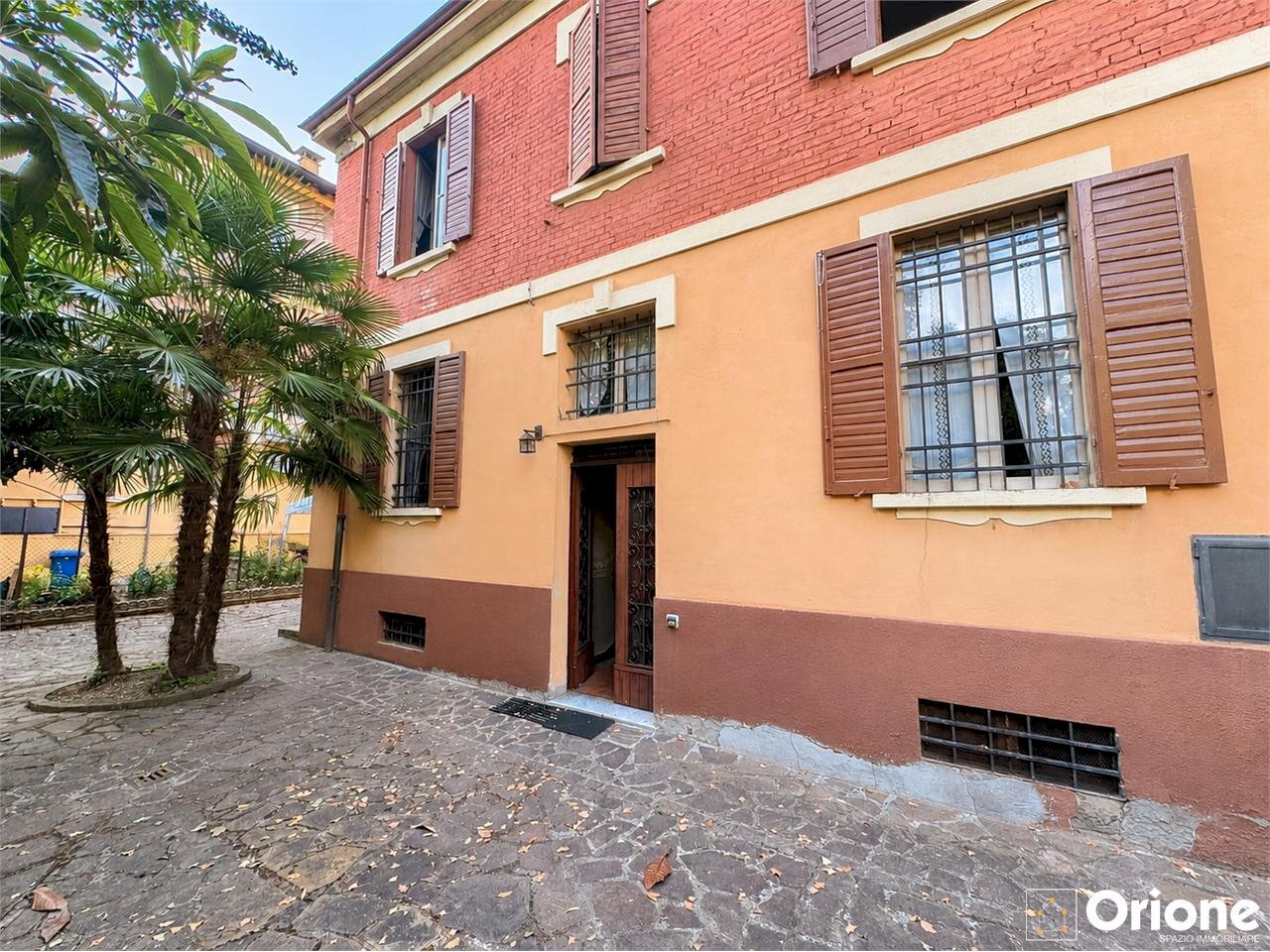 Porzione di casa Modena - foto 2