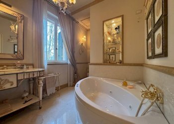 Bagno - Single Family Villa Corso Ercole I d'Este, Ferrara - photo 41