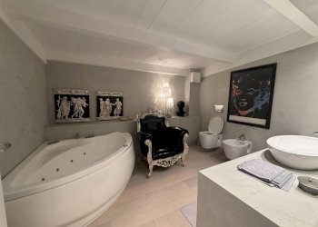 Bagno - Single Family Villa Corso Ercole I d'Este, Ferrara - photo 52