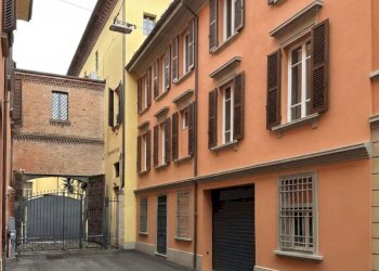 Box Vicolo Carega 3, Bologna (zona Centro Storico) - foto 2
