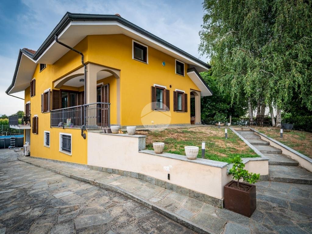 Villa Via valdo fusi, Airasca - photo 1