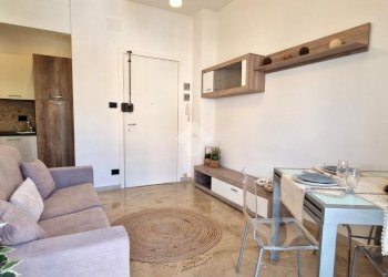 Three-room apartment Via Dante Alighieri, Loano - photo 1
