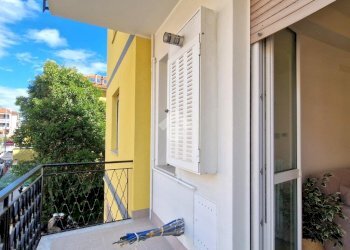 Three-room apartment Via Dante Alighieri, Loano - photo 9