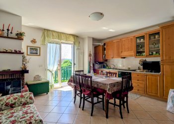 Three-room apartment Via della Repubblica, 17, Capracotta - photo 5