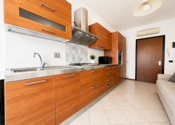 Two-room apartment Via E. M. Noce, Ameglia - photo 2