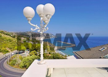 Attic Via Madonna Della Ruota, 67 
 Bordighera, Bordighera - photo 32