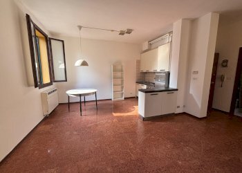 SOGGIORNO - Bilocale via Emilia Levante, Bologna (zona Fossolo) - foto 2