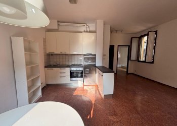 SOGGIORNO - Bilocale via Emilia Levante, Bologna (zona Fossolo) - foto 6
