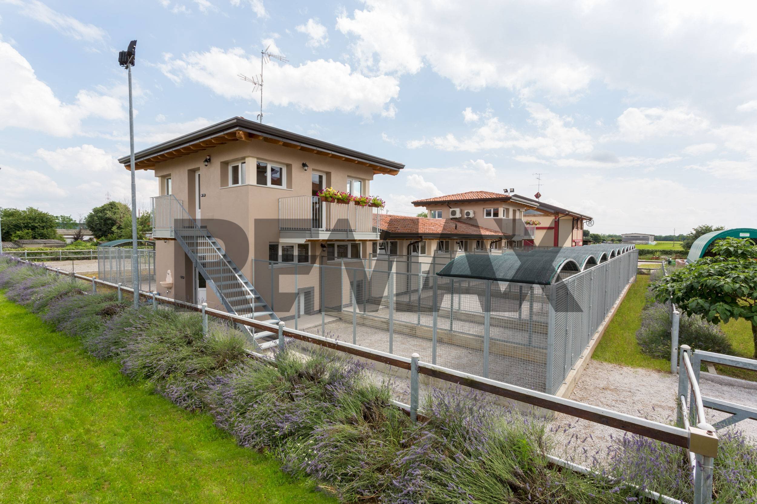 Farm Via Trento, 52/A
Paderno Franciacorta, Paderno Franciacorta - photo 3