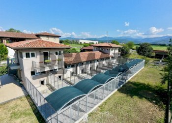 Farm Via Trento, 52/A
Paderno Franciacorta, Paderno Franciacorta - photo 4