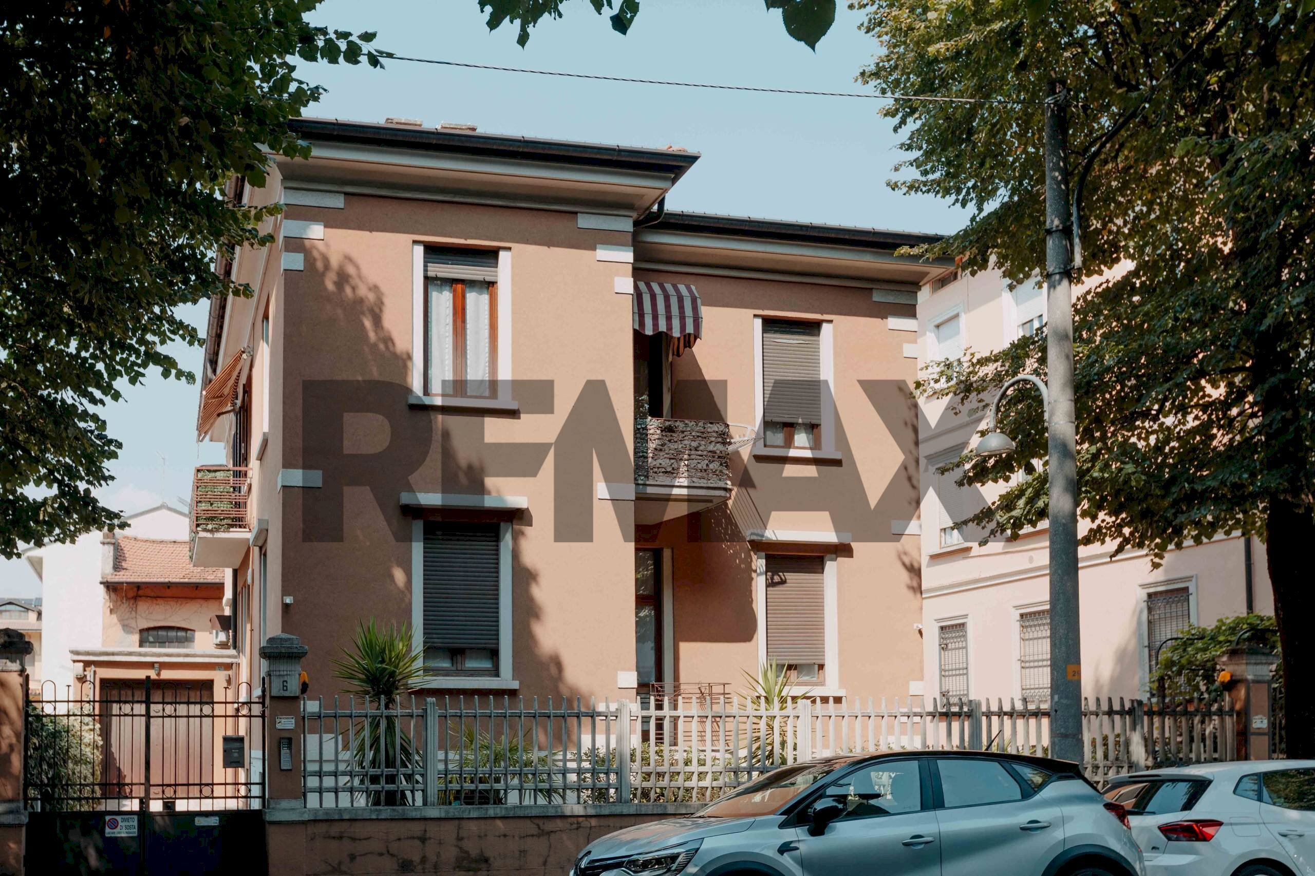 Villa Via Montebello, 6 
 Porta Milano, Brescia (neighborhood Porta Milano) - photo 1