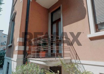 Villa Via Montebello, 6 
 Porta Milano, Brescia (neighborhood Porta Milano) - photo 3