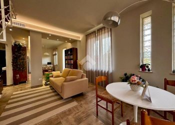 Portion of a house Via roma, None - photo 4