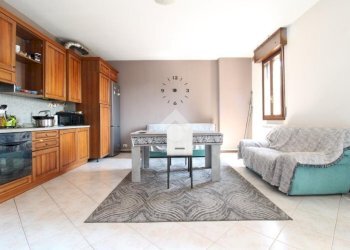 Three-room apartment Via Due Madonne, Sassuolo - photo 7