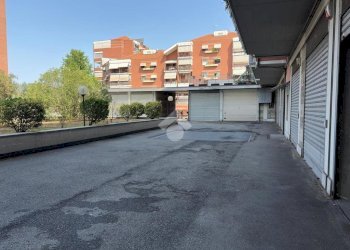 Box Via Silvestro Lega, Torino (zona Rebaudengo) - foto 6