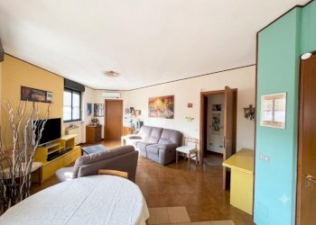 Three-room apartment Viale Faenza, Milano (neighborhood Barona) - photo 14