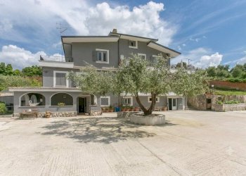 Foto 22 - Villa via Andrea Mantegna
 
1, Guidonia Montecelio - foto 22