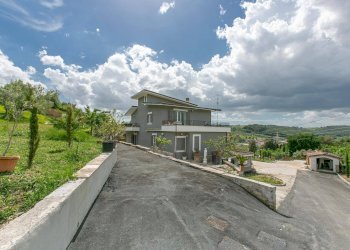 Foto 24 - Villa via Andrea Mantegna
 
1, Guidonia Montecelio - foto 24