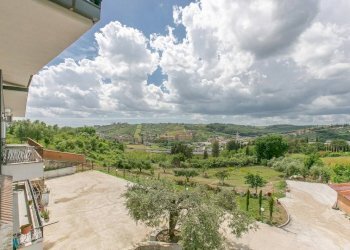 Foto 47 - Villa via Andrea Mantegna
 
1, Guidonia Montecelio - foto 47