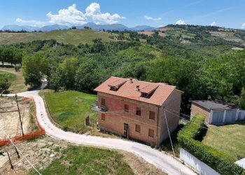 Foto 3 - Casa indipendente Contrada Cornacchioni
 
57, Penna San Giovanni - foto 3
