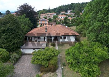 Casa all\'aperto - Villa VIA DIAZ
 
2, Vergiate - foto 1