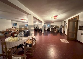 Sala da pranzo - Villa VIA DIAZ
 
2, Vergiate - foto 29