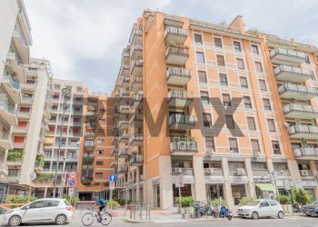 Edificio all\'aperto - Apartment Via Emanuele Notarbartolo
 
5, Palermo - photo 1