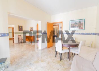Sala da pranzo - Apartment Via Emanuele Notarbartolo
 
5, Palermo - photo 4